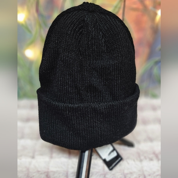 Beanie - Picture 3 of 3